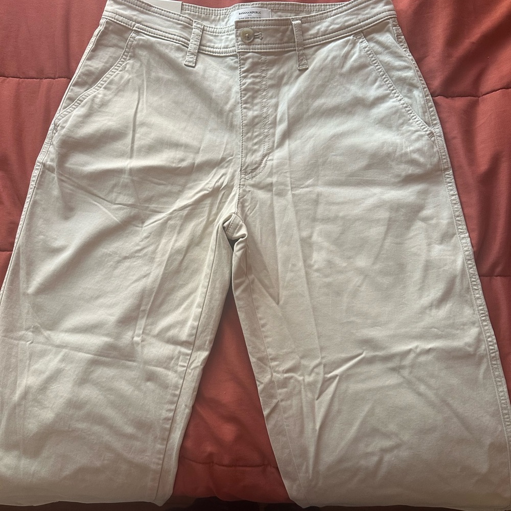 Banana Republic Women’s Cream Chinos